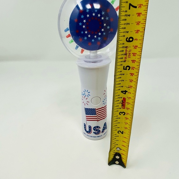 USA Themed Light-Up Toy - Picture 4 of 5